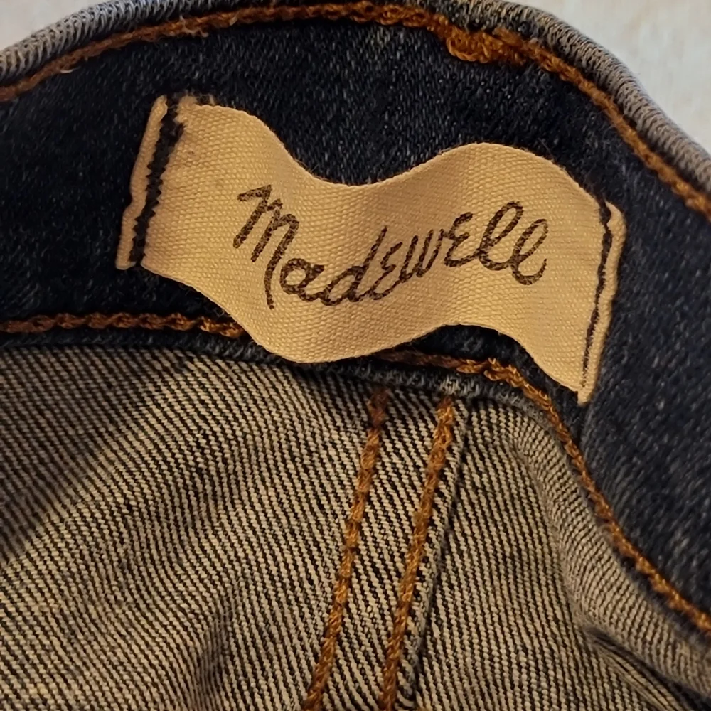 MADEWELL Blue Jeans for Women. Size 31 - Picture 8 of 13